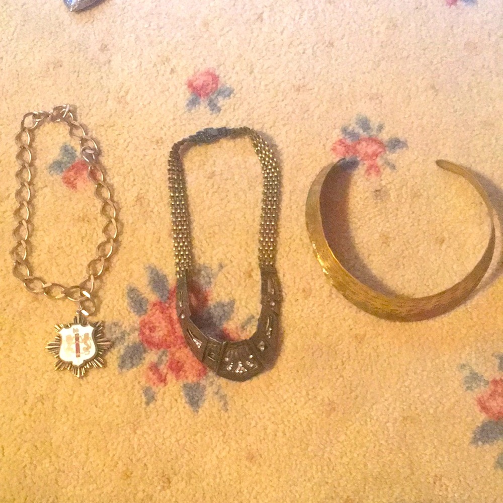 2 Vintage short necklaces/1 UO gold collar bundle